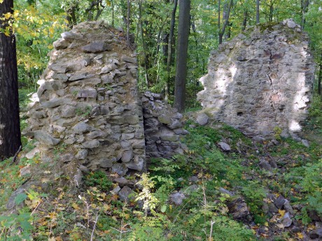 zbytky hradu Pušperka